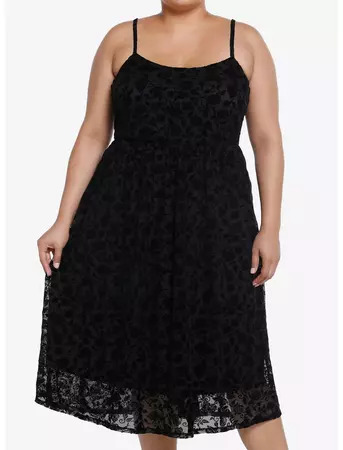 Cosmic Aura Black Rose Flocked Midi Dress Plus Size | Hot Topic