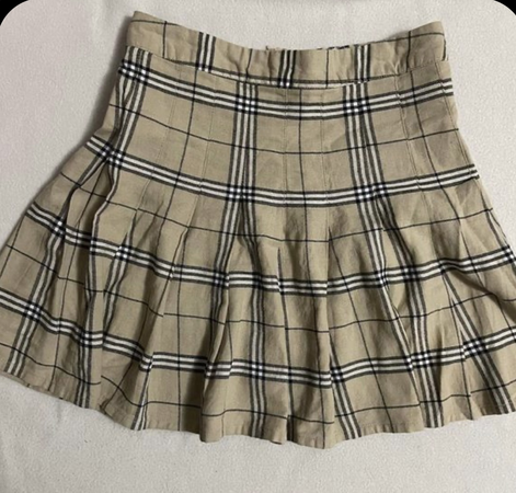 green/beige plaid skirt