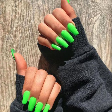 light green nails