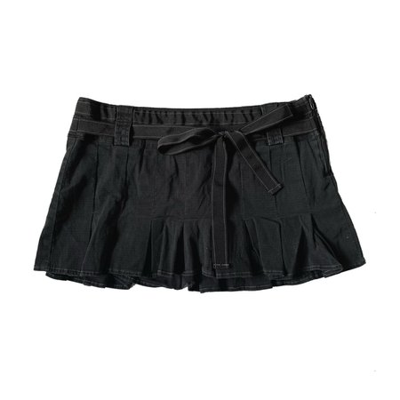 black belted pleated mini skirt