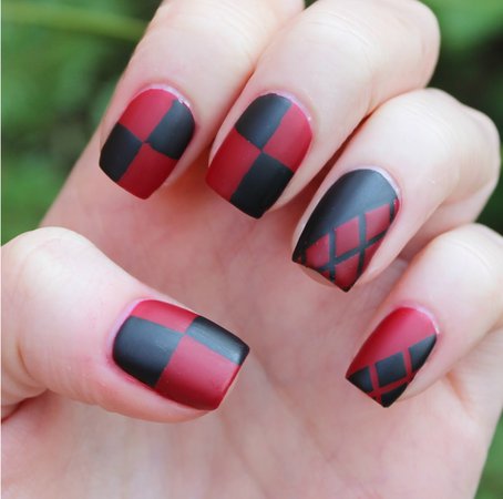 Harley Quinn Nails