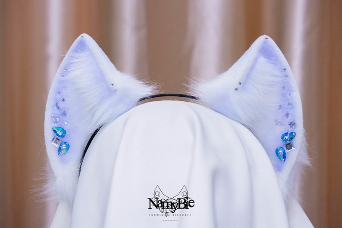 Periwinkle Blue White Wolf Ears – NamyBie