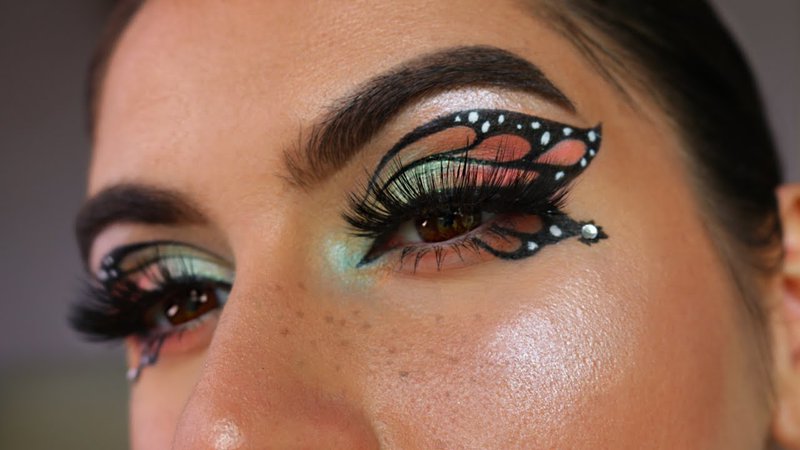 Butterfly wing eyeshadow makeup