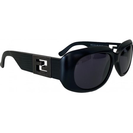 Fendi sunglasses with a matte black finish 😎 The... - Depop