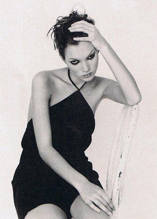 Heroin Chic Look - Kate Moss
