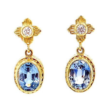 Cornflower Blue Sapphire and Diamond Yellow Gold Bezel Drop Dangle Earrings For Sale at 1stDibs