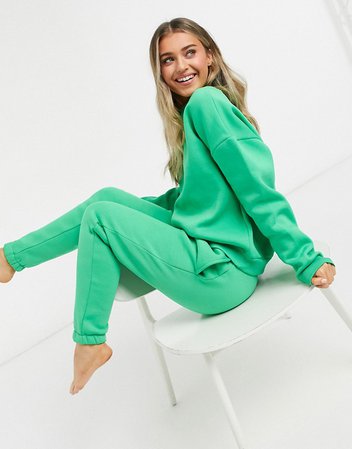 Chelsea Peers Exclusive organic cotton heavy weight loungewear in apple green | ASOS