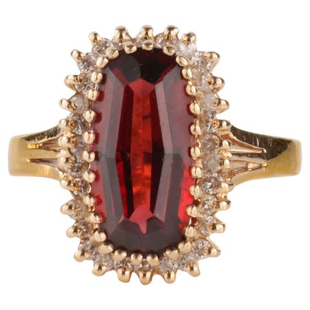 Vintage Garnet and Diamond Ring