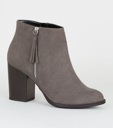 Wide Fit Grey Tassel Block Heel Boots | New Look