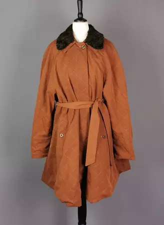 Vintage ladies Burberry swing coat, quilted, Dog print lining