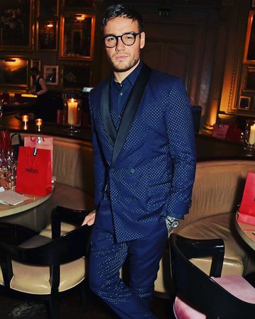 Liam Payne on Instagram: “Second pic is my spirit animal when I’m hosting dinner ... thank you @britishgq @dylanjonesgq and @hugo_official for a fantastic evening”