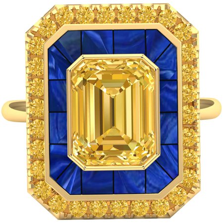 4 Carat Yellow Sapphire, Yellow Diamond and Royal Blue Azzurite Cocktail Ring For Sale at 1stDibs