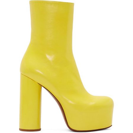 vetements yellow boots
