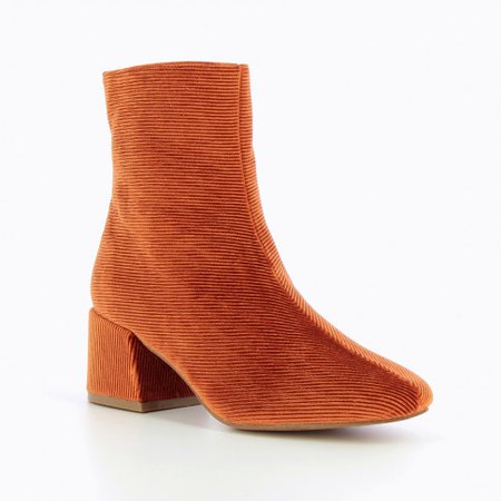 Rust-coloured velvet corduroy ankle boots - Vanessa Wu e-Store