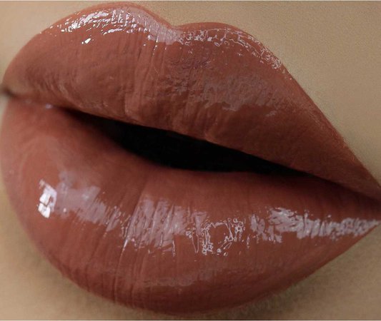 brown lipgloss