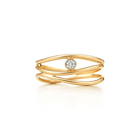 Elsa Peretti® Wave three-row diamond ring in 18k gold. | Tiffany & Co.