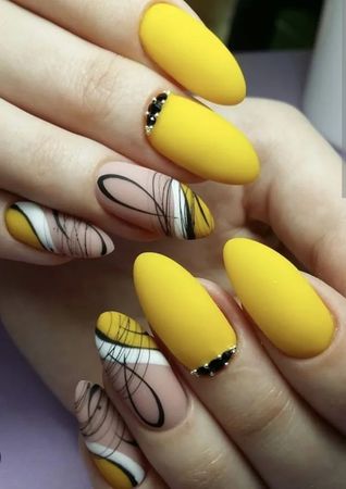Black & Yellow Nails