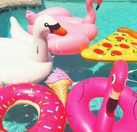 pool party summer aesthetic
