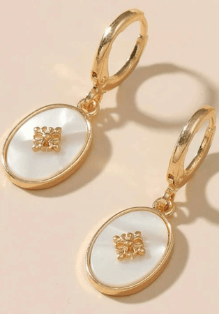 oval white and gold earrings