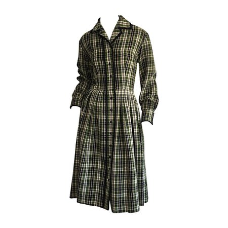 Chic 1950s Vintage Henri Bendel Pret a Porter Green Tartan Plaid Wool Dress For Sale at 1stdibs