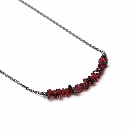 Amazon.com: Gempires Natural Red Garnet Chips Bar Necklace, Energy Healing Crystals, Birthday, Gift for Her, Gemstone Jewelry 18 inch AA+ Quality (Red Garnet) : Handmade Products