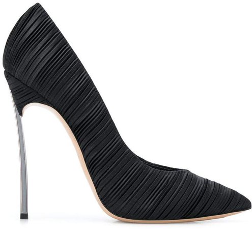 pleated pointed pumps