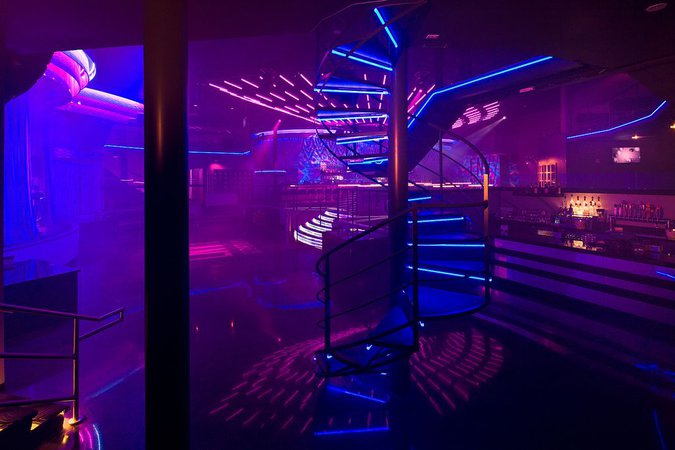 nightclub stage design - Google Search | folder_drag queen party