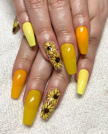 JoLinn on Instagram: “🌻🌻🌻Sweet Sunflowers using all @the_gelbottle_inc colors on @apresnailofficial #gelx in Medium Coffin . . . #stashhouseaz #apresgelx…”