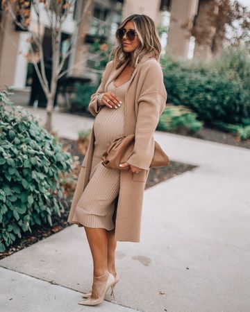 pregnant dress outfit pregnancy