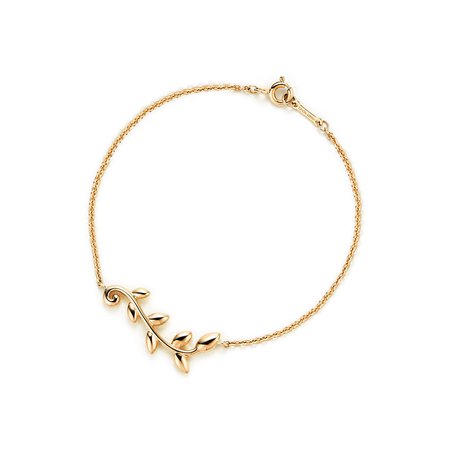 Paloma Picasso® Olive Leaf vine bracelet in 18k gold, medium. | Tiffany & Co.