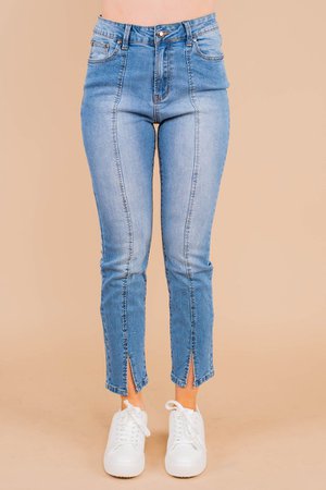 Vintage Chic Light Wash Crop Jeans - Trendy Boutique Jeans – The Mint Julep Boutique