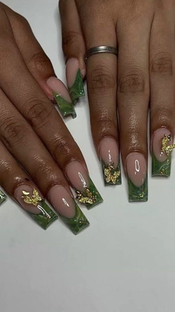 green nails