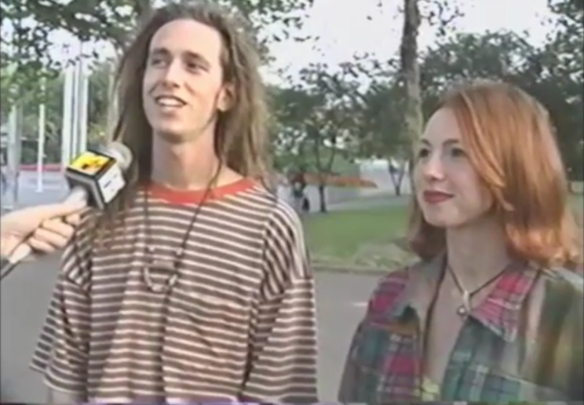 WATCH: Nirvana Fans Interviewed by MTV News Before The Band’s Hometown Concert, 1992 | THE FIRE PIT