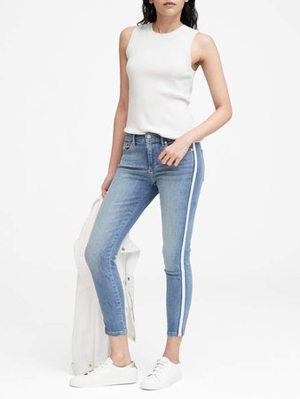 Mid-Rise Skinny Cropped Jean