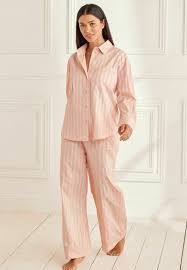 pink pyjamas – Google Søgning
