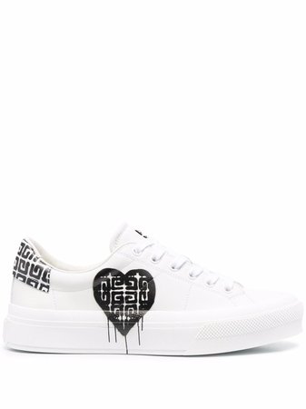 Shop Givenchy 4G-heart low-top sneakers with Express Delivery - FARFETCH