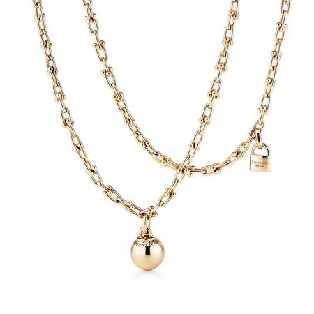 Tiffany HardWear wrap necklace in 18k gold. | Tiffany & Co.