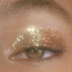 gold glitter eye