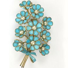 Details about Trifari 'Alfred Philippe' Pearl and Blue Poured Glass Ten Flowers Pin Clip