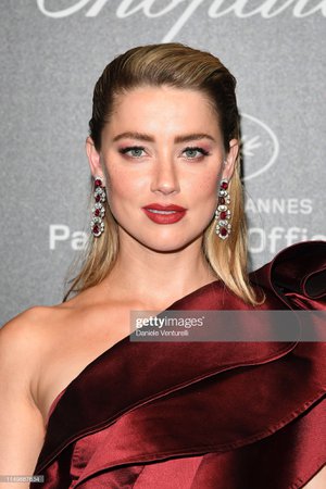 Amber Heard attends the Chopard Love Night photocall on May 17, 2019... Fotografía de noticias - Getty Images