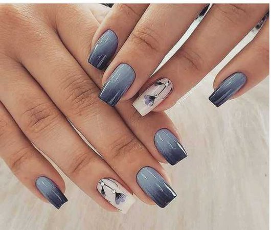 gradient blue nails