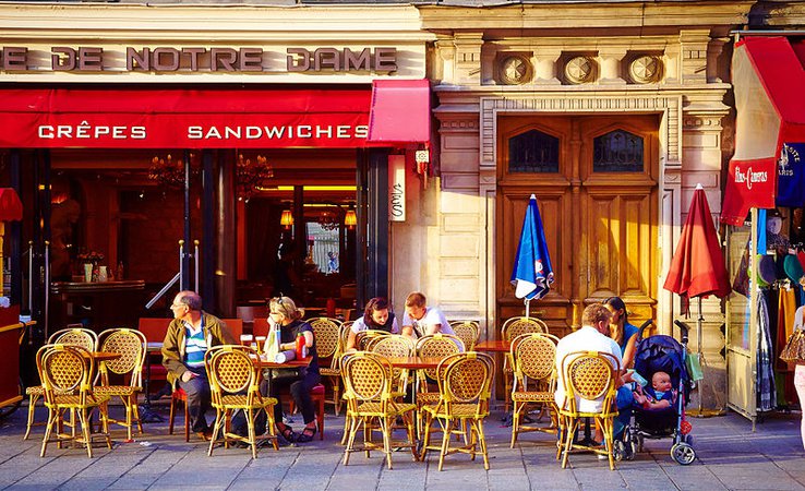 File:Paris cafe in Ile de la Cite, 2010.jpg - Wikimedia Commons