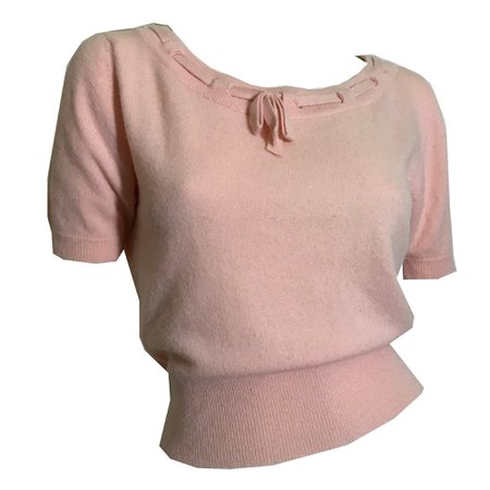Bunny Nose Pink Cashmere Sweater with Bow circa 1950s – Dorothea's Closet Vintage