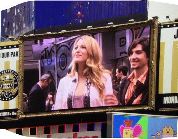 Serena in Times Square
