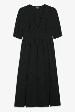 Puff sleeve maxi dress - Black - Maxi dresses - Monki WW
