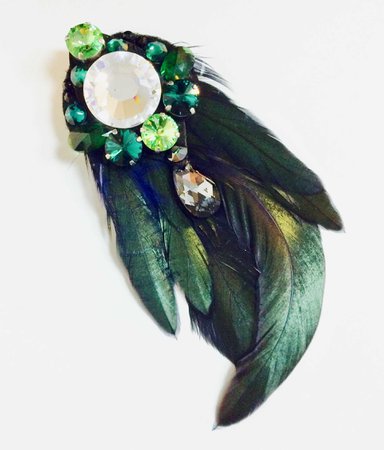 Andrea Winter jewelry brooch