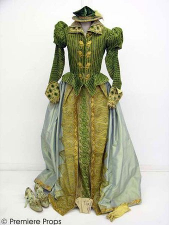 green elizabethan costume - Old Rags