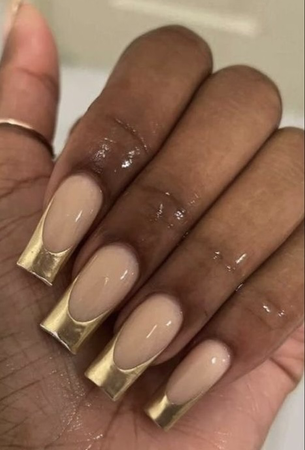 gold French tip nails