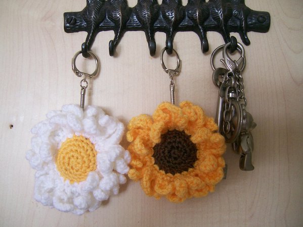 Dasiy or Sunflower Crochet Bag/keyring | Etsy