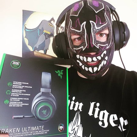Evil Uno on Instagram: “Evil Uno's headset of choice when Twitch streaming has been a @razer for some time now. Thank you @razer for the Kraken Ultimate headset!”